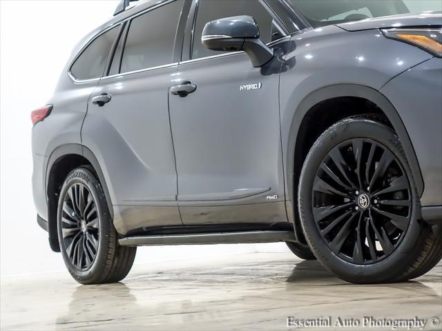 used 2021 Toyota Highlander Hybrid car, priced at $30,995