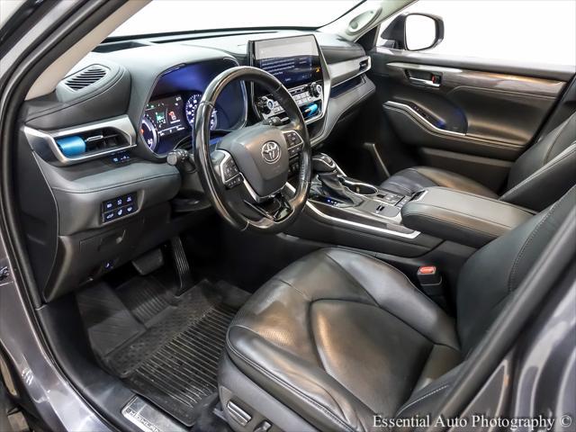 used 2021 Toyota Highlander Hybrid car, priced at $30,995