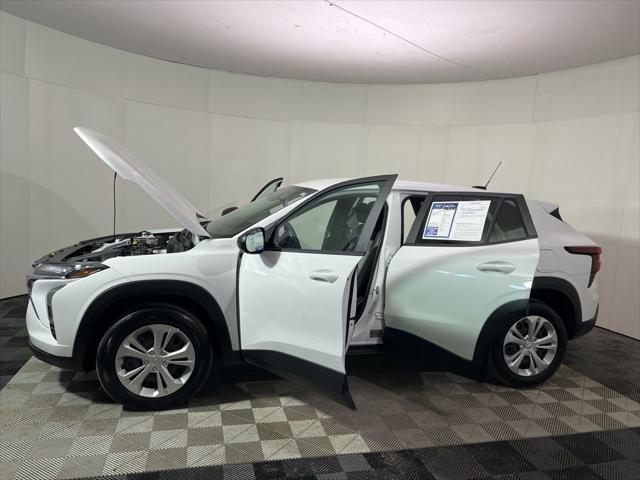 used 2024 Chevrolet Trax car, priced at $20,999