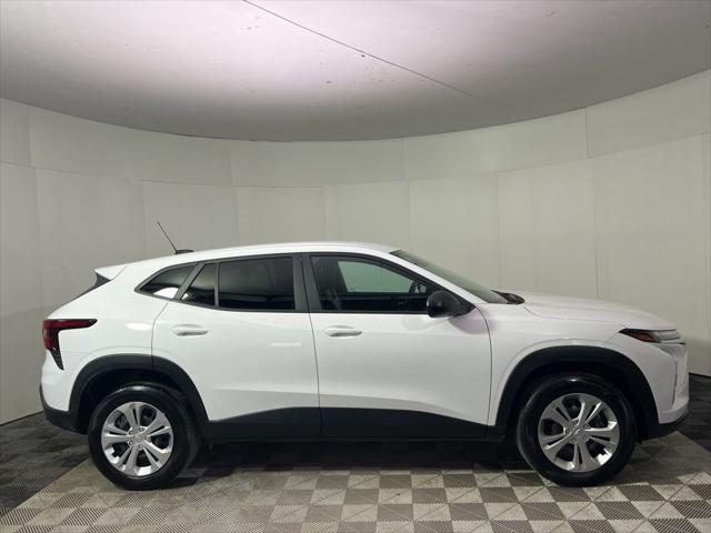 used 2024 Chevrolet Trax car, priced at $20,999