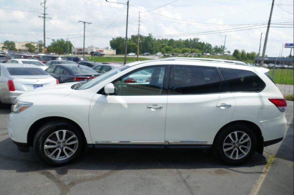 used 2016 Nissan Pathfinder car, priced at $9,995