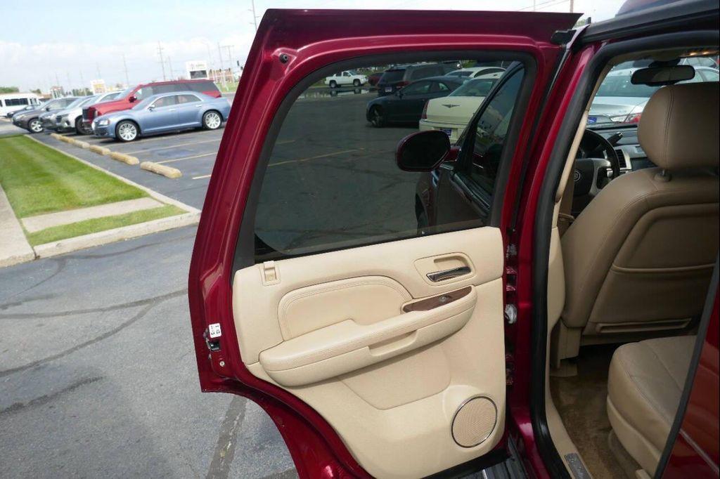 used 2009 Cadillac Escalade car, priced at $8,995