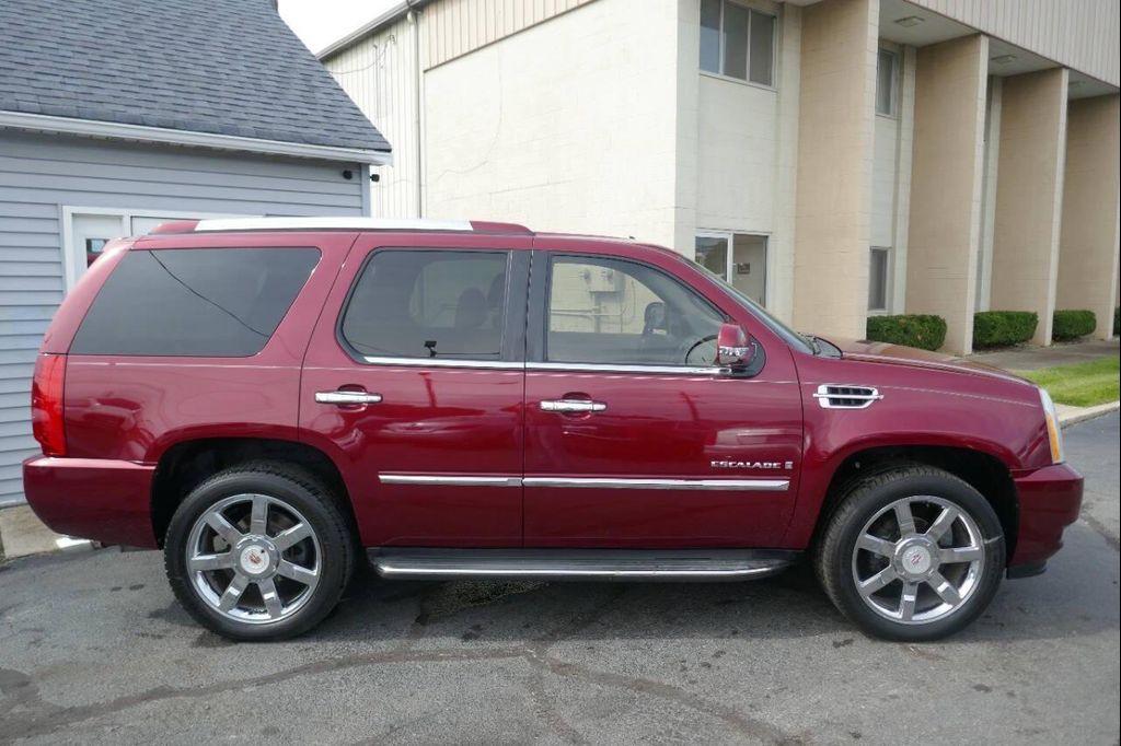 used 2009 Cadillac Escalade car, priced at $8,995