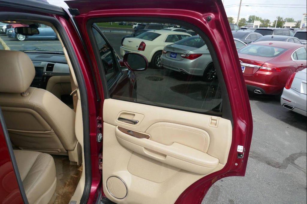used 2009 Cadillac Escalade car, priced at $8,995