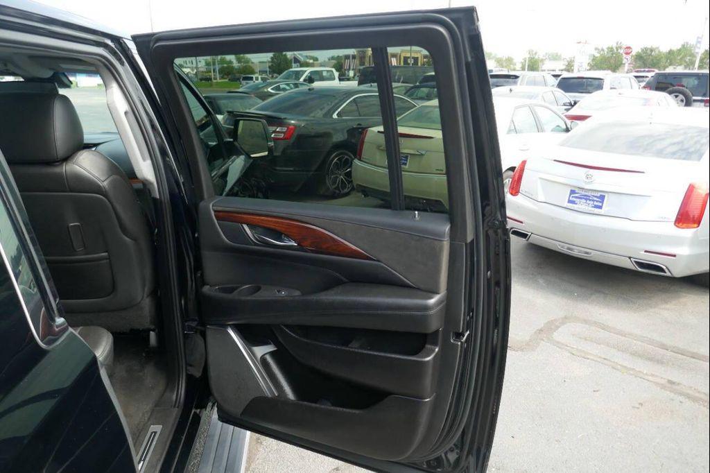 used 2015 Cadillac Escalade ESV car, priced at $14,995