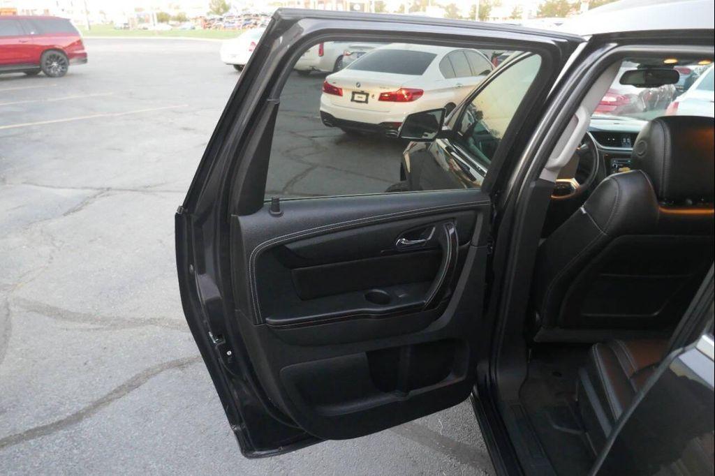 used 2015 Chevrolet Traverse car, priced at $10,495