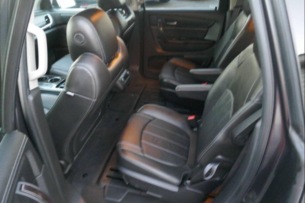 used 2015 Chevrolet Traverse car, priced at $10,495
