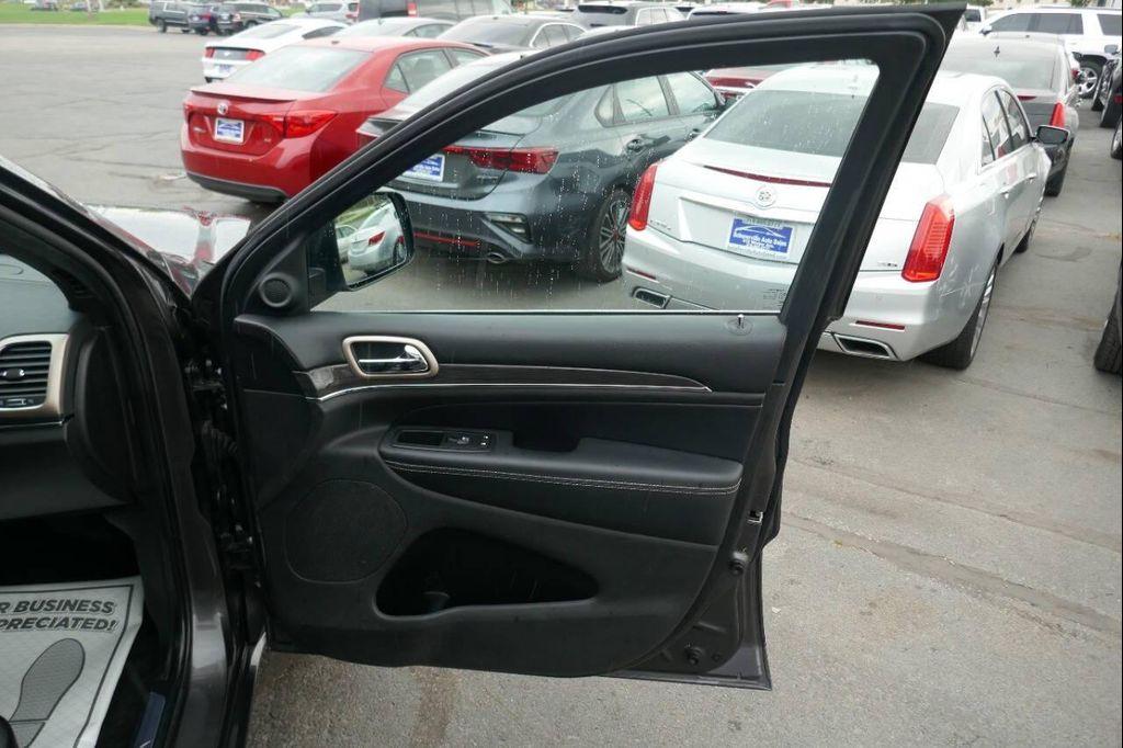 used 2015 Jeep Grand Cherokee car, priced at $12,995