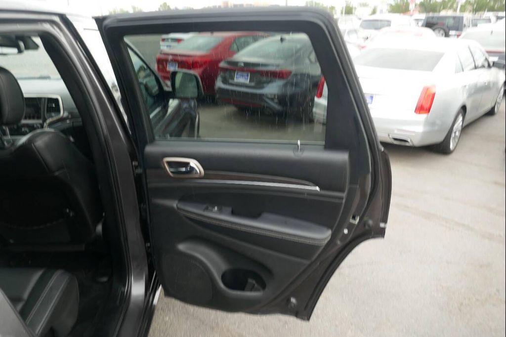 used 2015 Jeep Grand Cherokee car, priced at $12,995