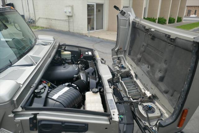 used 2003 Hummer H2 car, priced at $15,995