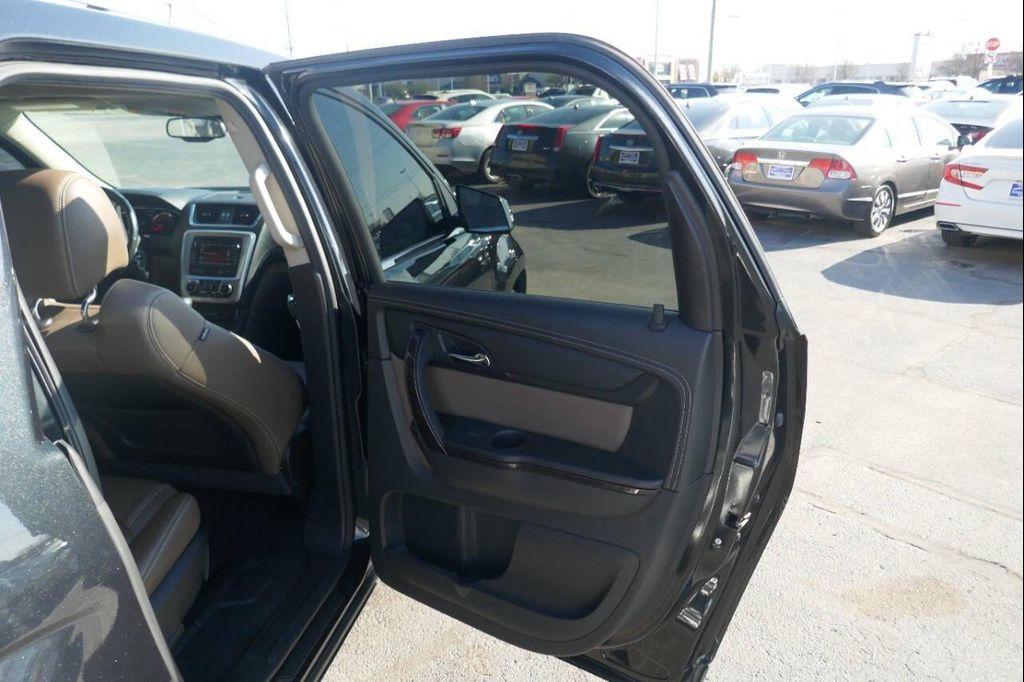 used 2015 GMC Acadia car, priced at $9,995