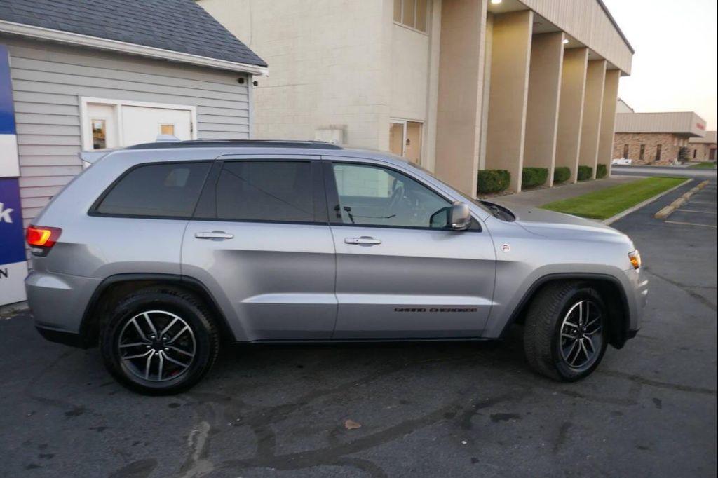 used 2020 Jeep Grand Cherokee car, priced at $16,495