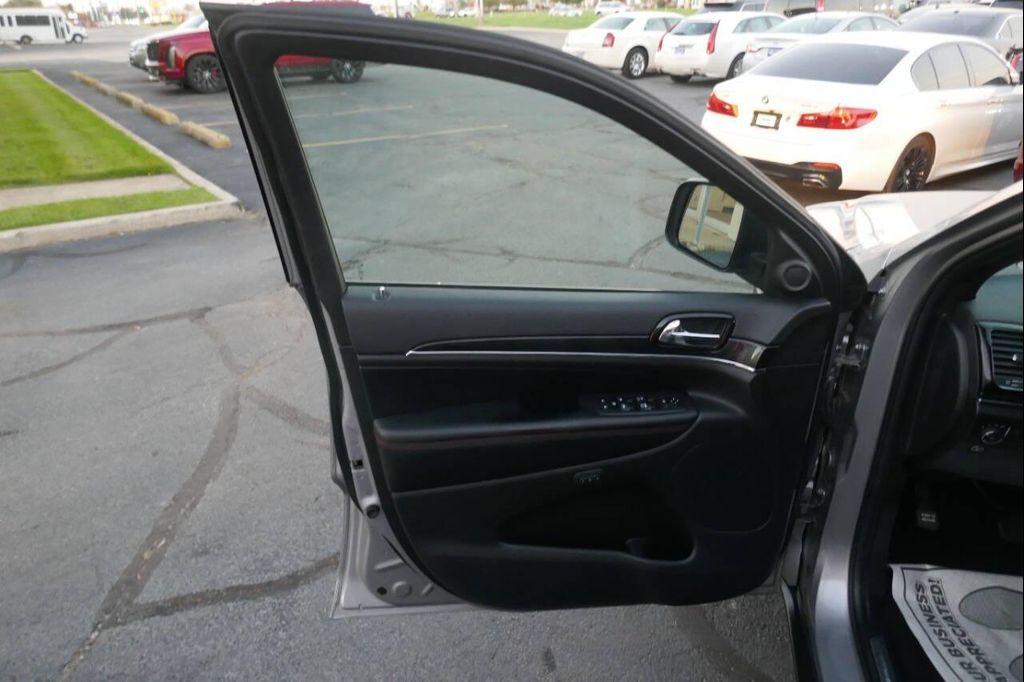 used 2020 Jeep Grand Cherokee car, priced at $16,495