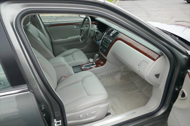used 2006 Cadillac DTS car, priced at $7,995