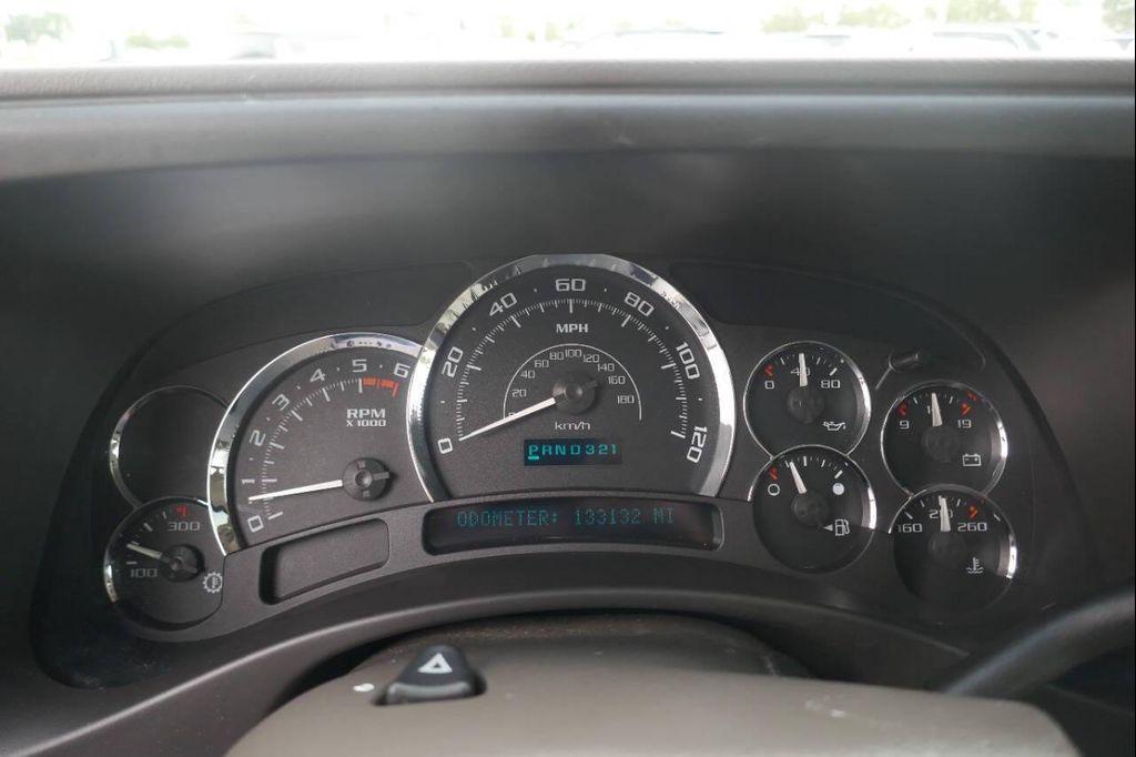 used 2005 Cadillac Escalade car, priced at $9,995