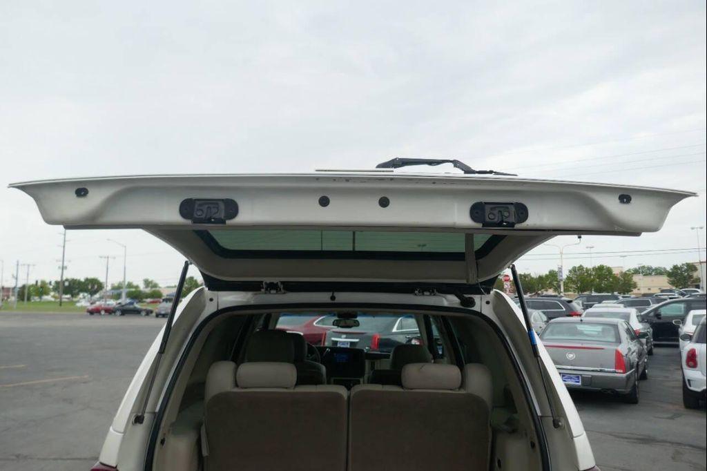 used 2005 Cadillac Escalade car, priced at $9,995