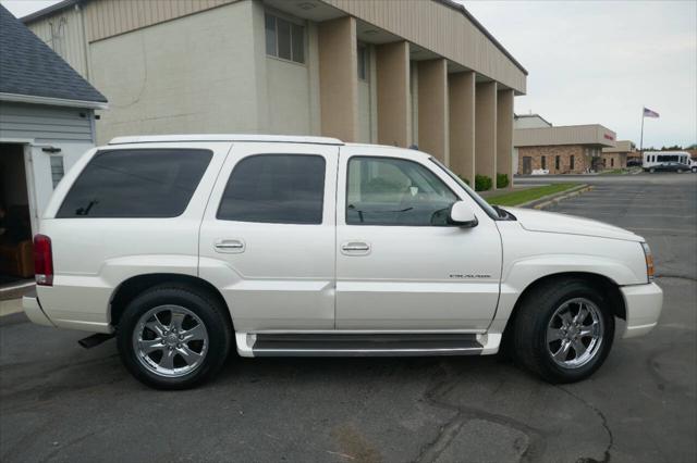 used 2005 Cadillac Escalade car, priced at $12,995