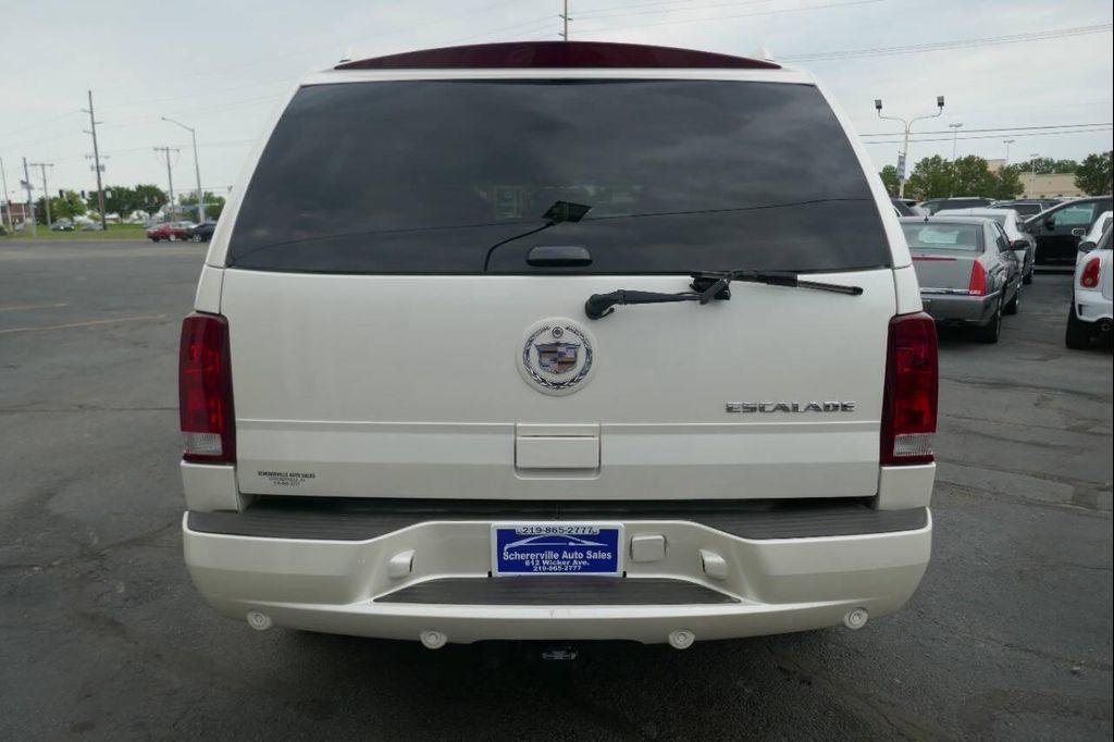 used 2005 Cadillac Escalade car, priced at $9,995