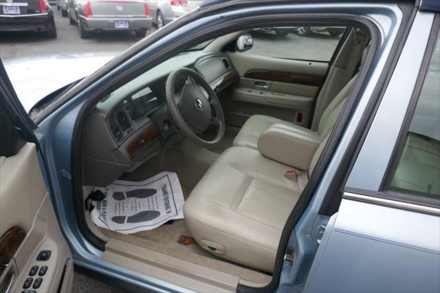 used 2008 Mercury Grand Marquis car, priced at $9,995