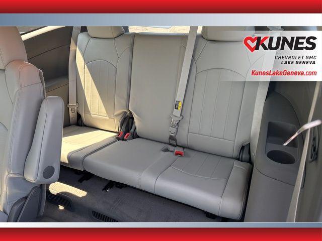 used 2014 Chevrolet Traverse car, priced at $14,999