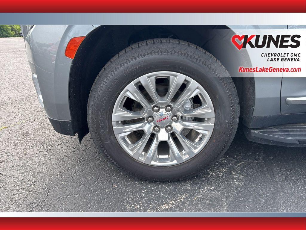 used 2023 GMC Yukon car, priced at $54,367
