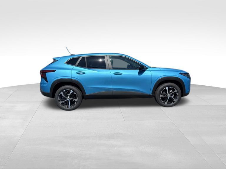 new 2025 Chevrolet Trax car, priced at $24,925