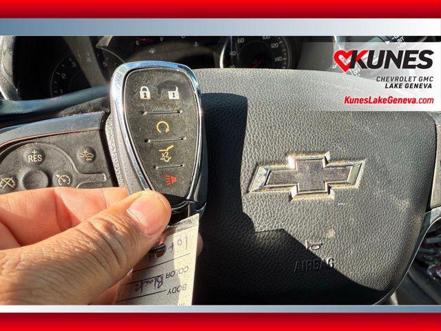 used 2023 Chevrolet Traverse car, priced at $35,500