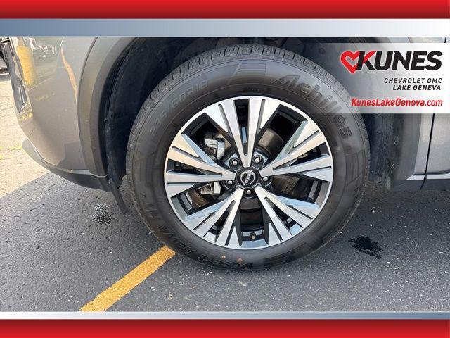 used 2023 Nissan Rogue car, priced at $22,204
