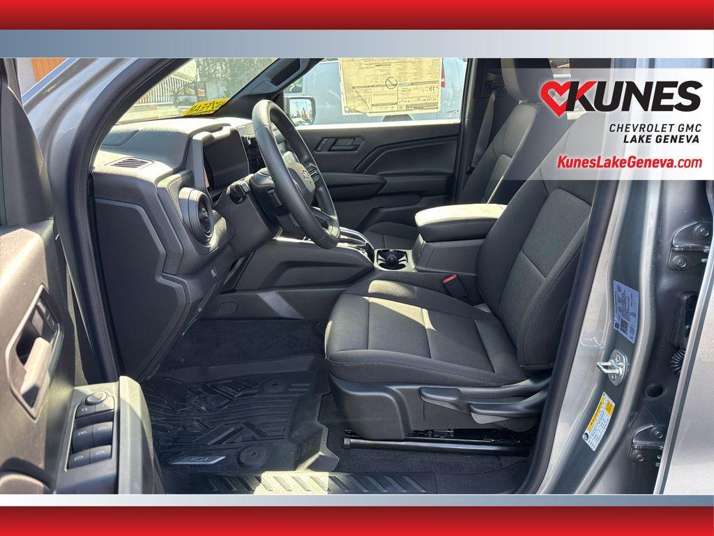 new 2025 Chevrolet Colorado car, priced at $46,400