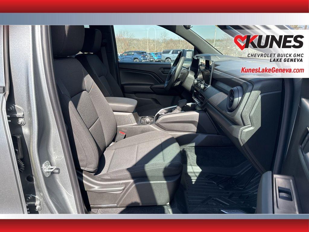 new 2025 Chevrolet Colorado car, priced at $45,899