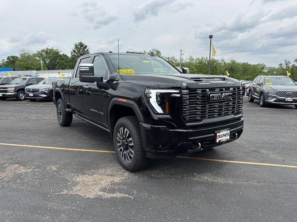 new 2025 GMC Sierra 3500 car, priced at $90,400