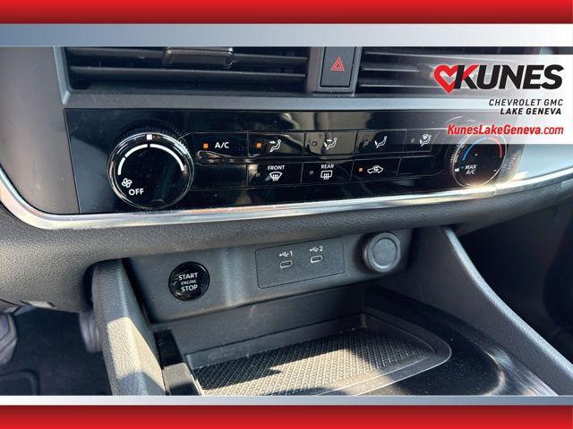used 2024 Nissan Rogue car, priced at $21,841