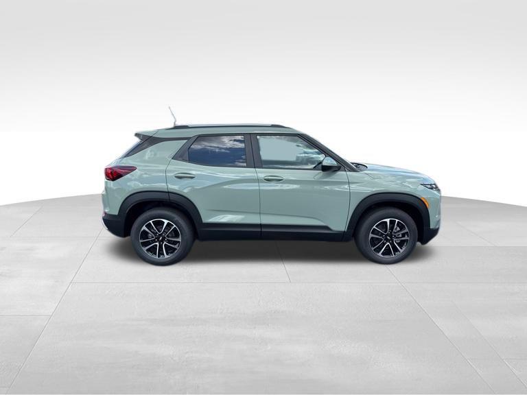 new 2026 Chevrolet TrailBlazer car, priced at $30,215