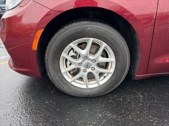 used 2023 Chrysler Pacifica car, priced at $22,890