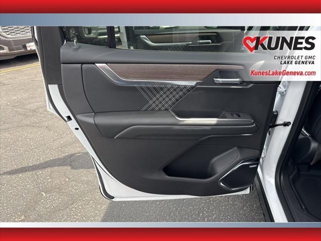 new 2025 GMC Acadia car, priced at $66,200