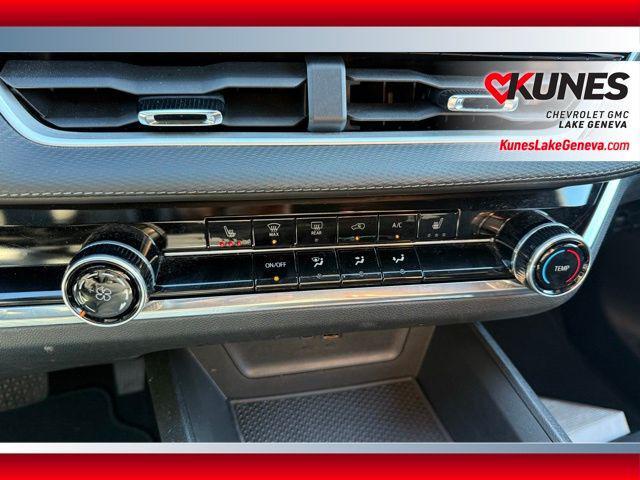 used 2025 Chevrolet Equinox car, priced at $24,600