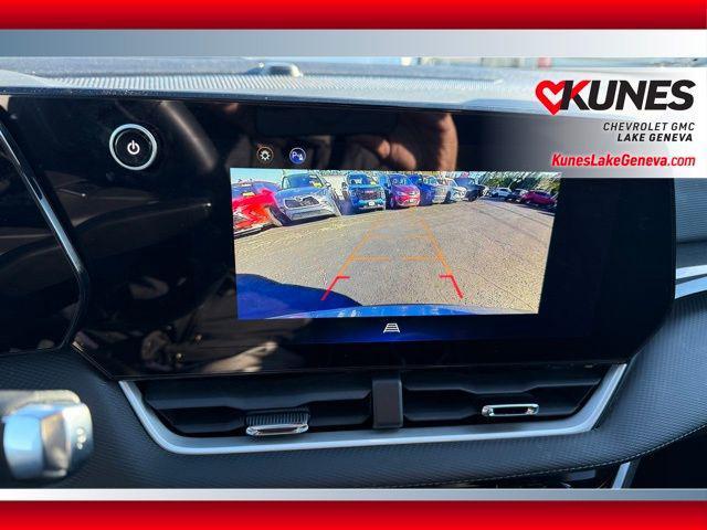 used 2025 Chevrolet Equinox car, priced at $24,600