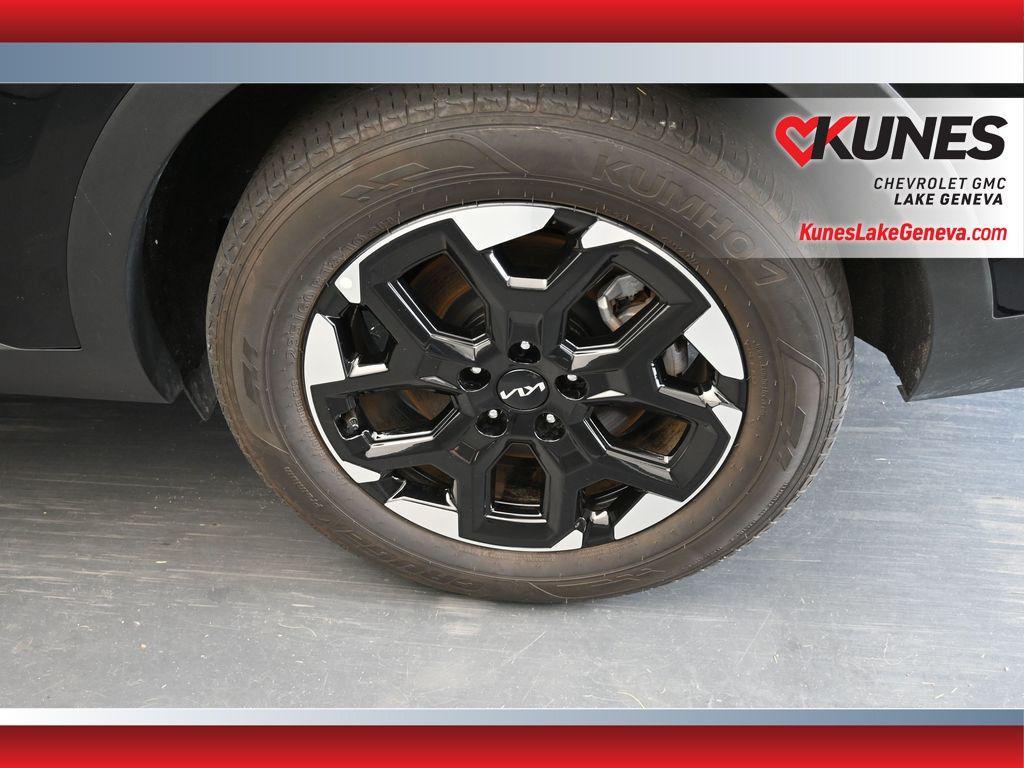 used 2024 Kia Sorento car, priced at $28,595