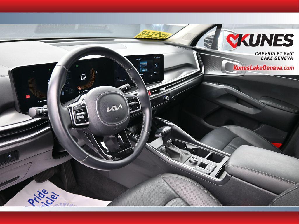 used 2024 Kia Sorento car, priced at $28,595
