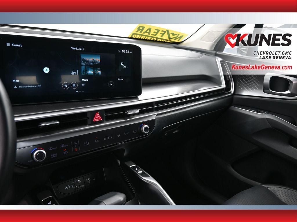used 2024 Kia Sorento car, priced at $28,595