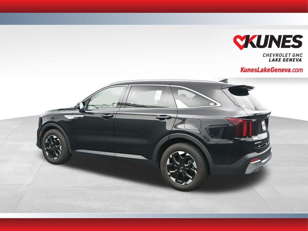 used 2024 Kia Sorento car, priced at $28,595
