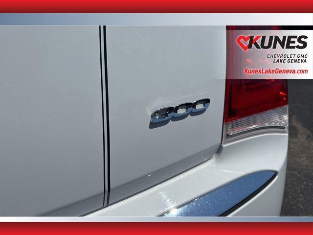 used 2021 Chrysler 300 car, priced at $24,362