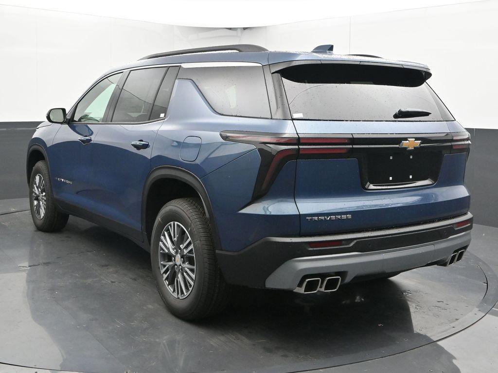 new 2026 Chevrolet Traverse car, priced at $43,120