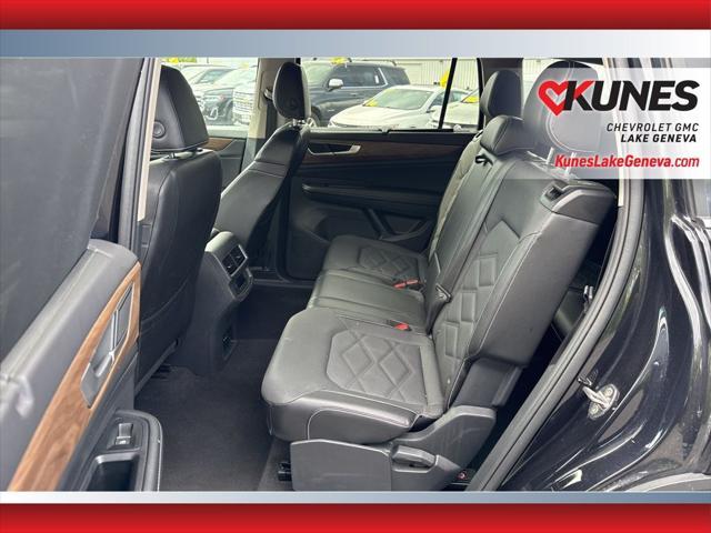 used 2024 Volkswagen Atlas car, priced at $33,687