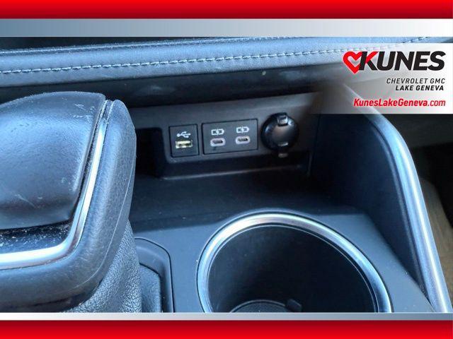 used 2023 Toyota Highlander car, priced at $30,030