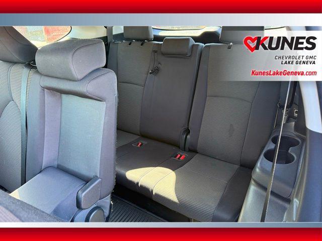 used 2023 Toyota Highlander car, priced at $30,030