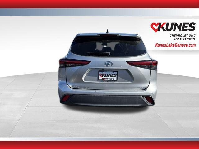 used 2023 Toyota Highlander car, priced at $30,030