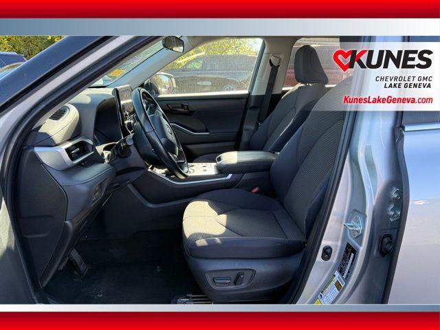 used 2023 Toyota Highlander car, priced at $30,030