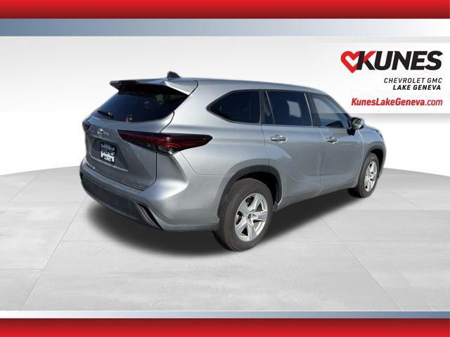 used 2023 Toyota Highlander car, priced at $30,030