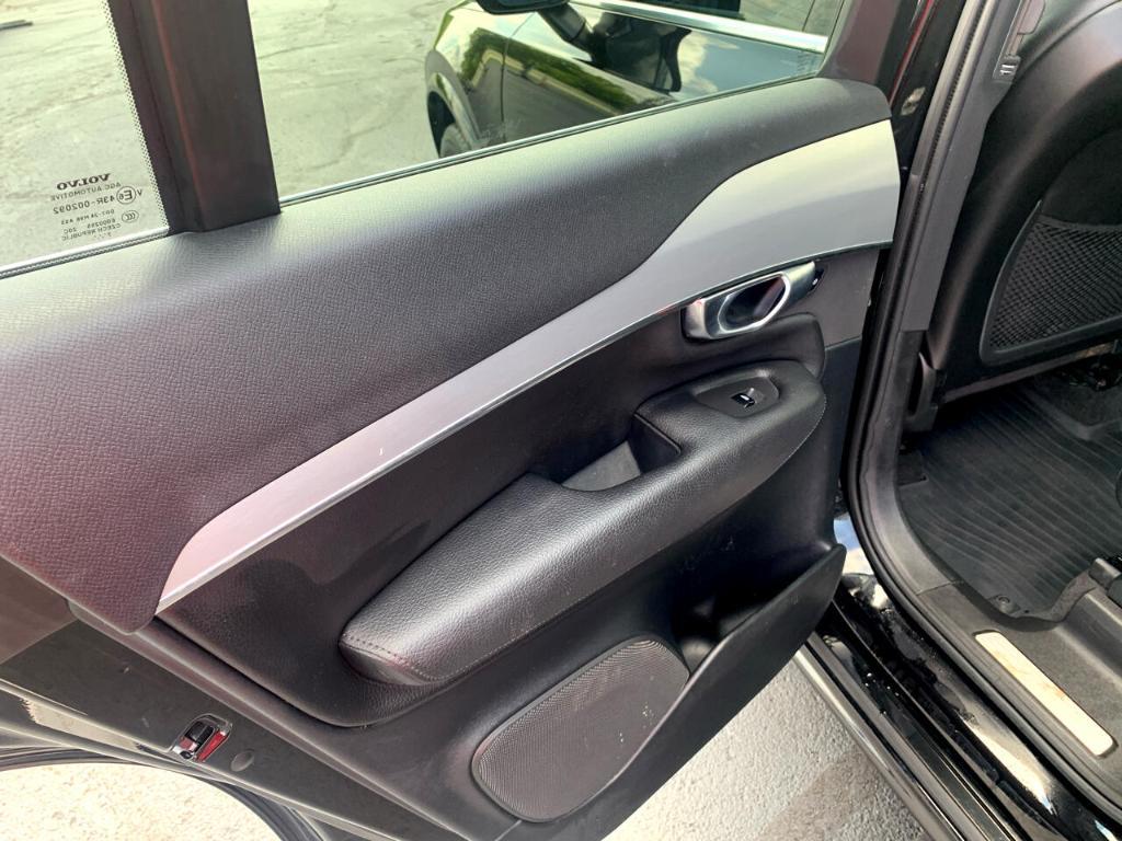 used 2018 Volvo XC90 car, priced at $17,990